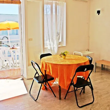 Homeholidays 아파트